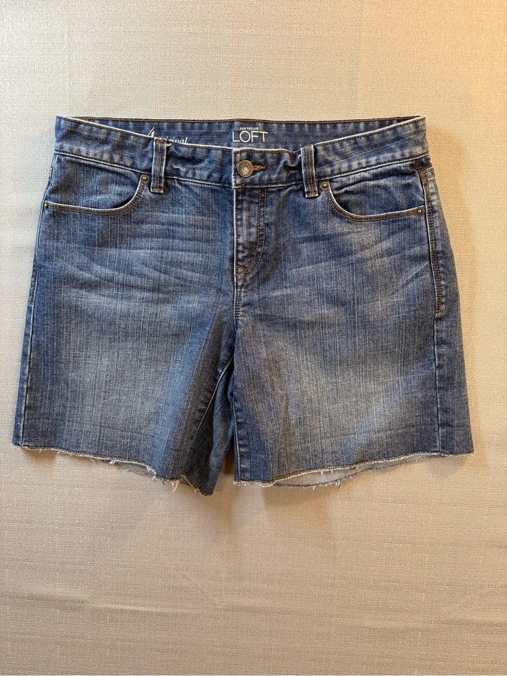LOFT Women's ( Jeans category) Dark Blue Denim Jeans - Size 4